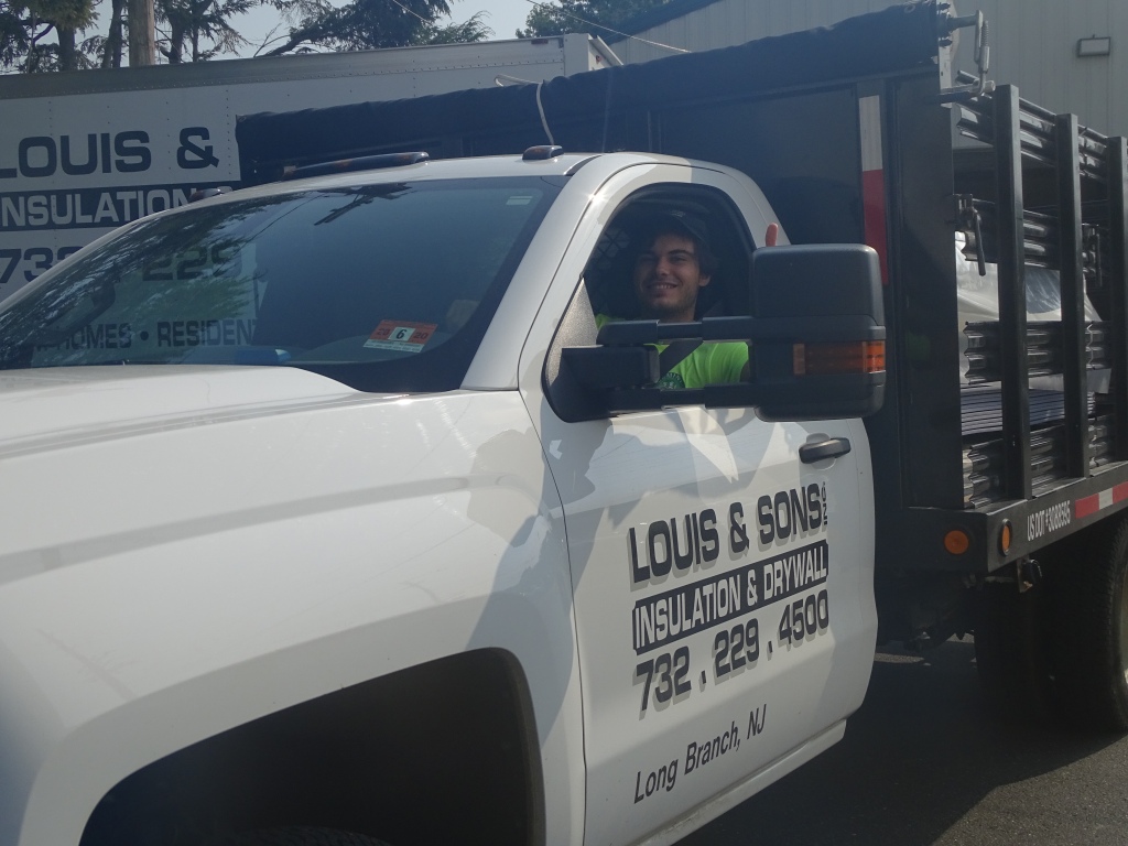 Louis & Sons – Insulation & Drywall